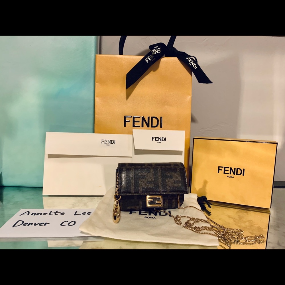 ❌SOLD❌ Fendi Nano baguette
